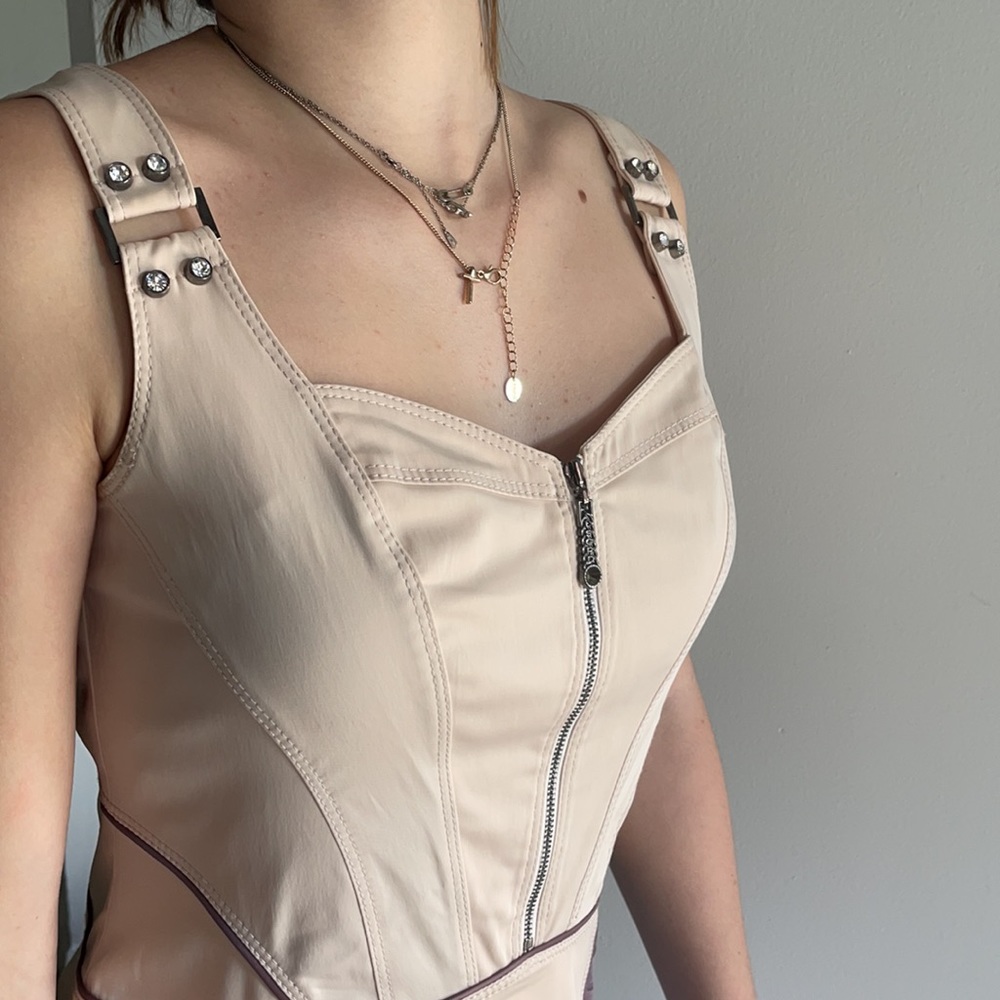 Dress - Picture 3 of 7